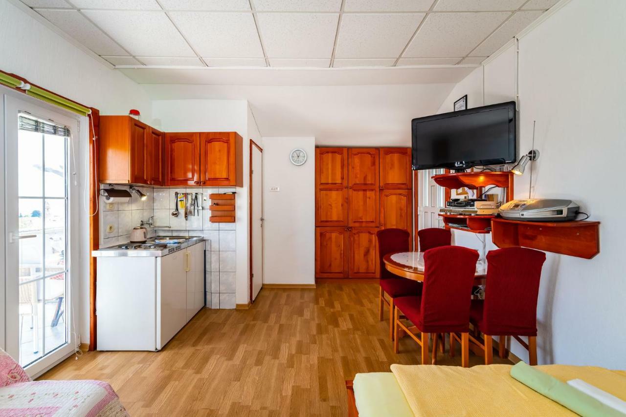 Studios Kranjcec プレコ エクステリア 写真